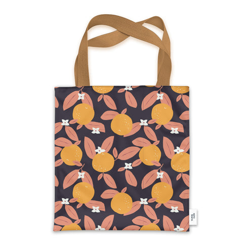 Sac fourre-tout avec motif d'oranges et les ganses beiges sur fond blanc